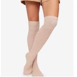Pudus over the knee cream sweater socks fab fit fun size 6-9